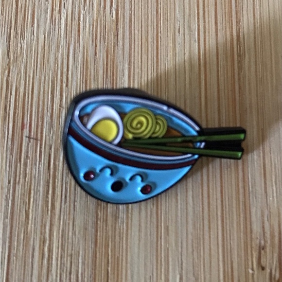 Blue Ramen Noodle Bowl Enamel Pin NWOT - Picture 4 of 6